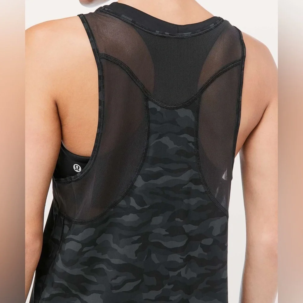Lululemon Sculpt Tank II in Sequoia Camo Print Deep Coal Black Size 6